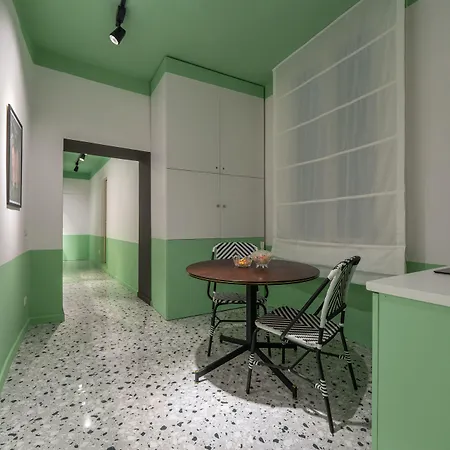 Teatro Toledo 272 ナポリ