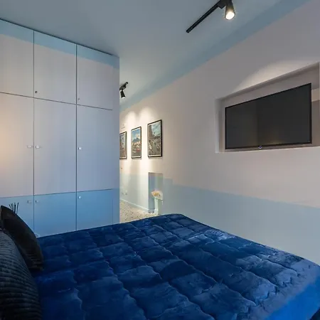 Teatro Toledo 272 Naples