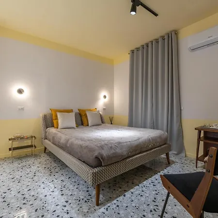 Teatro Toledo 272 Bed & Breakfast *