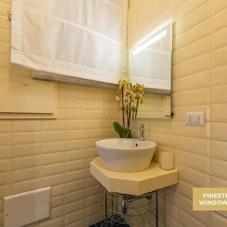 Teatro Toledo 272 Naples